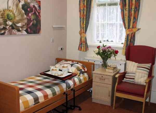 Welcoming respite care environment at Bridge House Care Centre